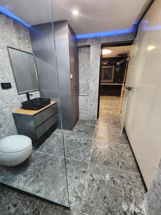 מבנים בים 75 Suites At Sea Haifa Eksteriør billede
