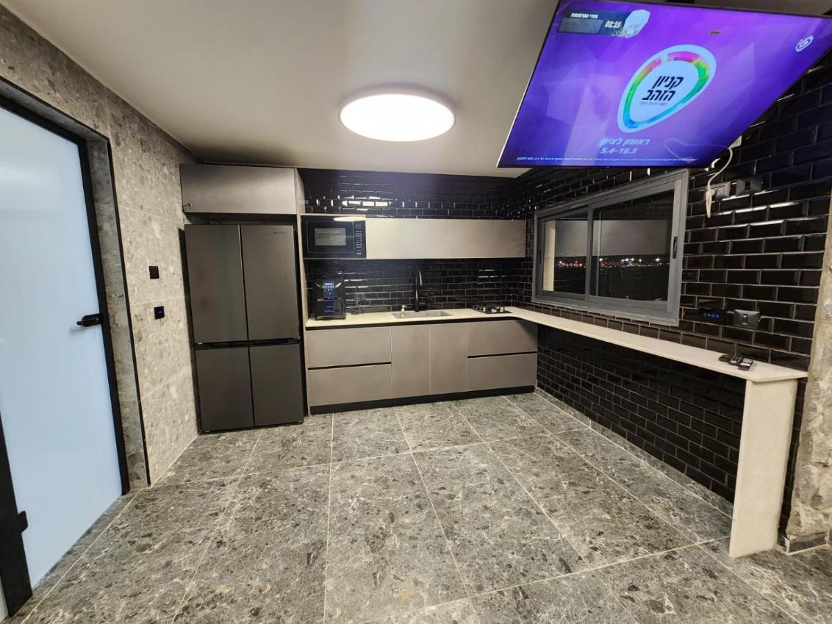 מבנים בים 75 Suites At Sea Haifa Eksteriør billede
